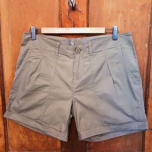 Mountain Hardware ~ Womens Tan Hiking Trail Shorts
